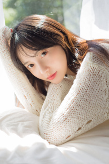 电影《丝袜女仆》